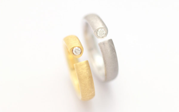 hisho[飛翔]K18YG/ WG diamond ring ダイヤモンドリング