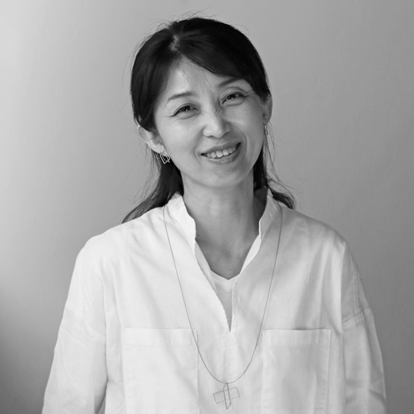米井 亜紀子Akiko Yonei シンコーストゥディオ shinkostudio