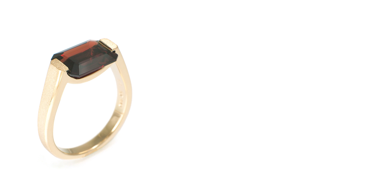 K18 Yellow Gold Garnet Ring Bespoke