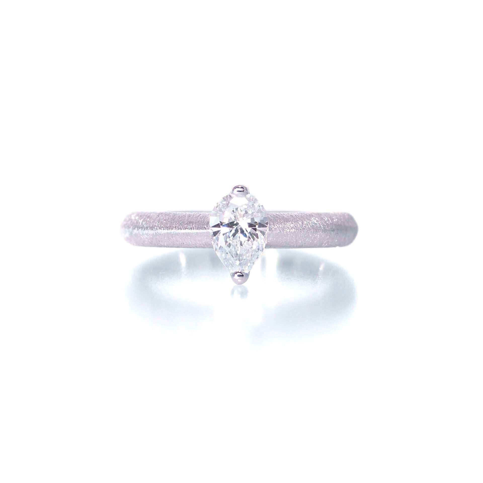 Pt950 Pear Shaped Diamond Ring Bespoke