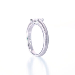 Pt950 Pear Shaped Diamond Ring Bespoke