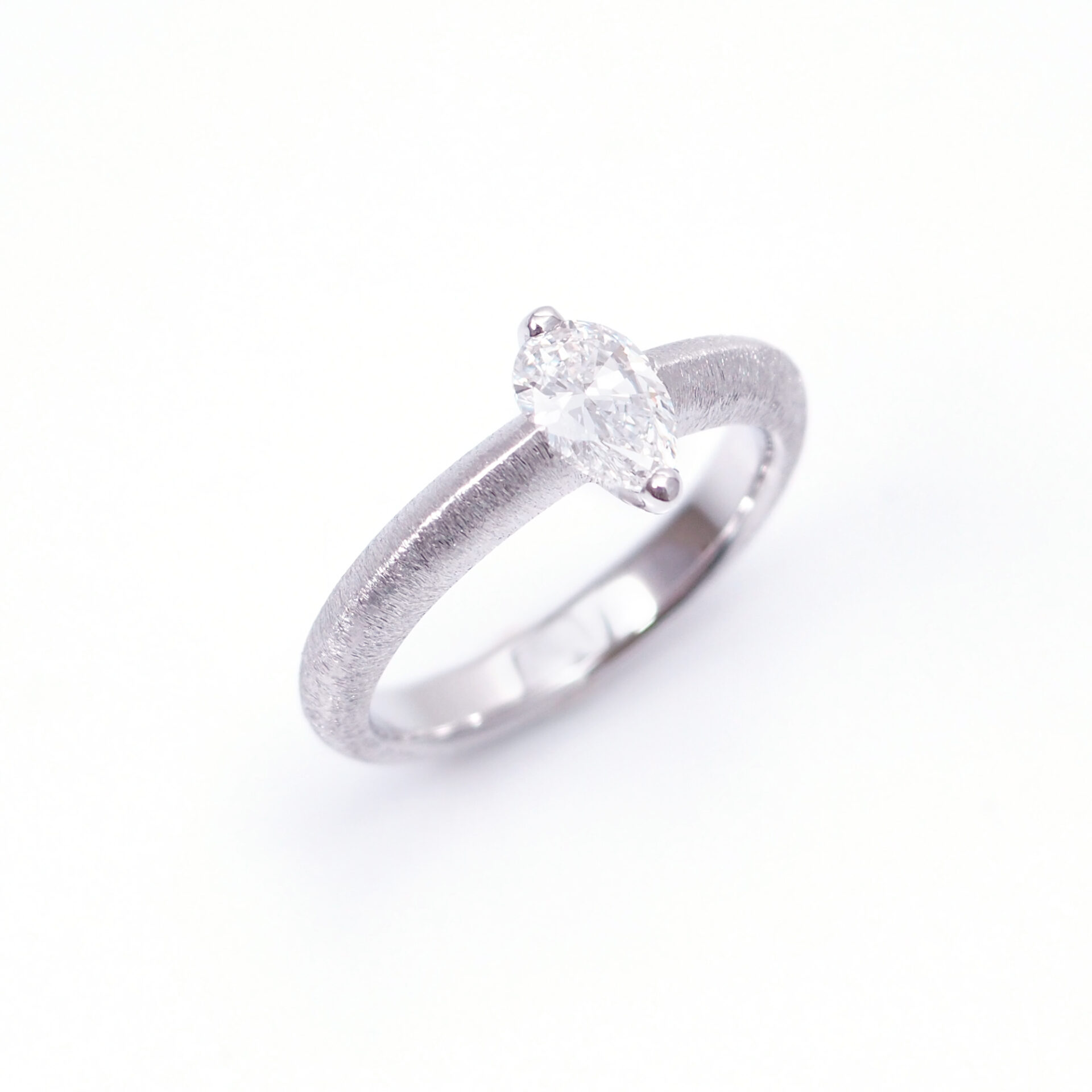 Pt950 Pear Shaped Diamond Ring Bespoke