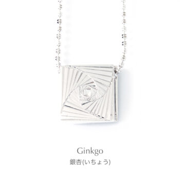 Gekko[月光] Sterling Silver 925 Reversible Diamond Pendant GinkgoJapanese Engraving
